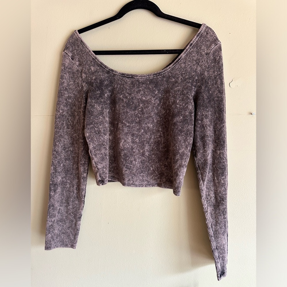 Grey top